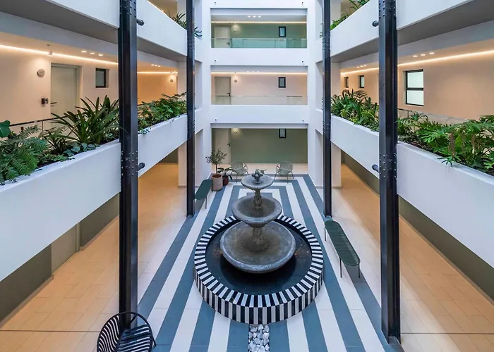 Sea Point Luxury Apartment - The Sage