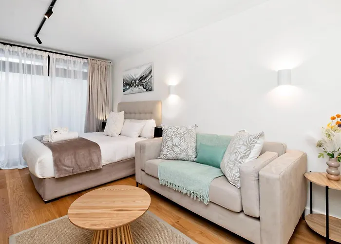 Sea Point Luxury Apartment - The Sage